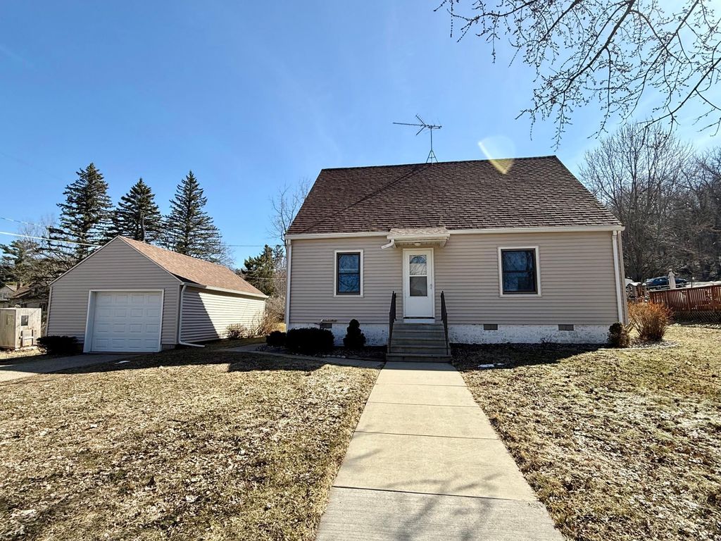 Photo of 115 2nd Street S, Cannon Falls, MN 55009 (MLS # 7043202)
