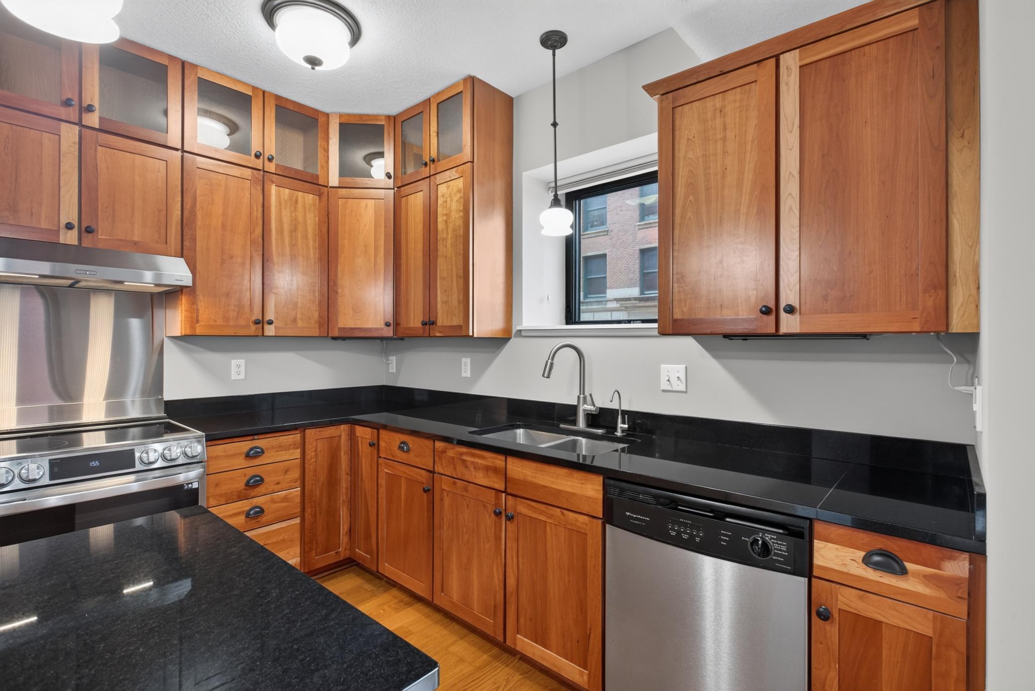 270 4th Street E 102