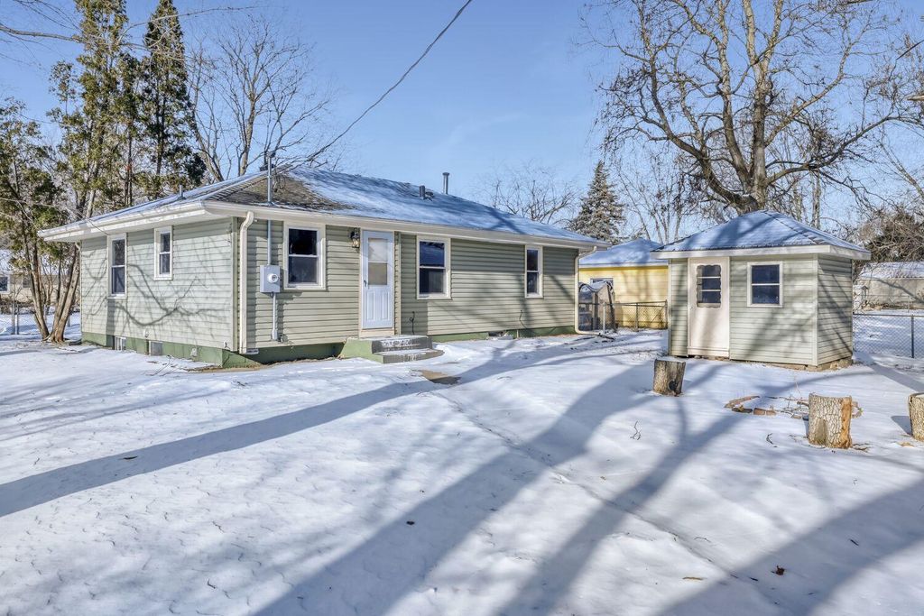 Photo of 6300 Quebec Avenue N, Brooklyn Park, MN 55428 (MLS # 7016873)