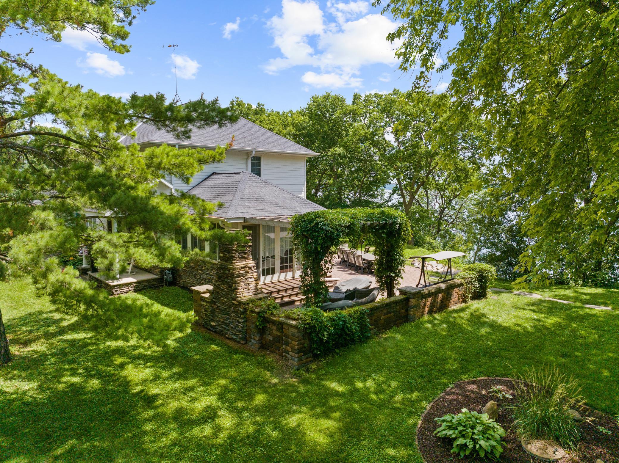 20132 Sunny View Drive