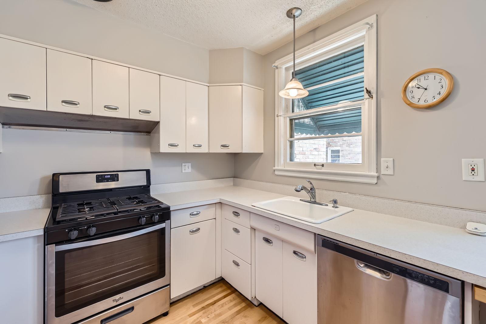 3527 Dupont Avenue S 3