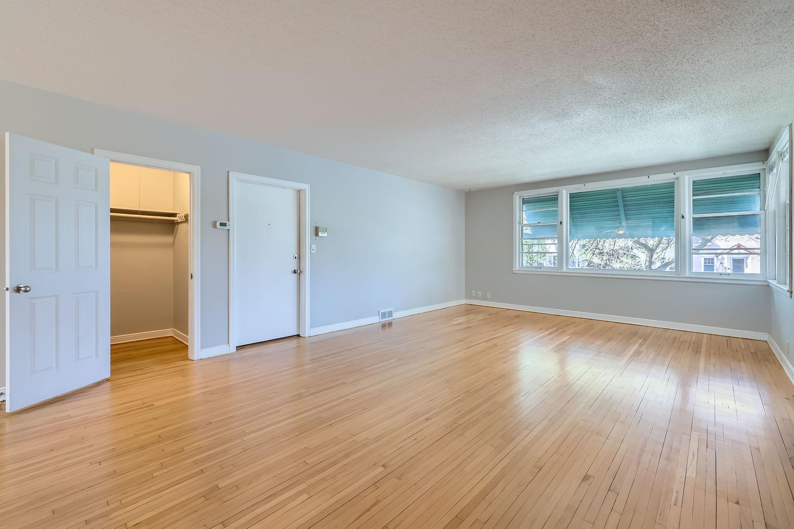 3527 Dupont Avenue S 3