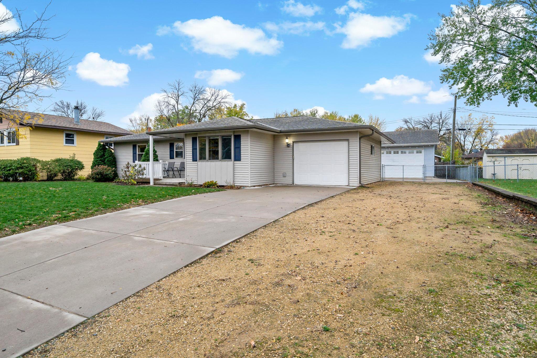 1319 18th Street W