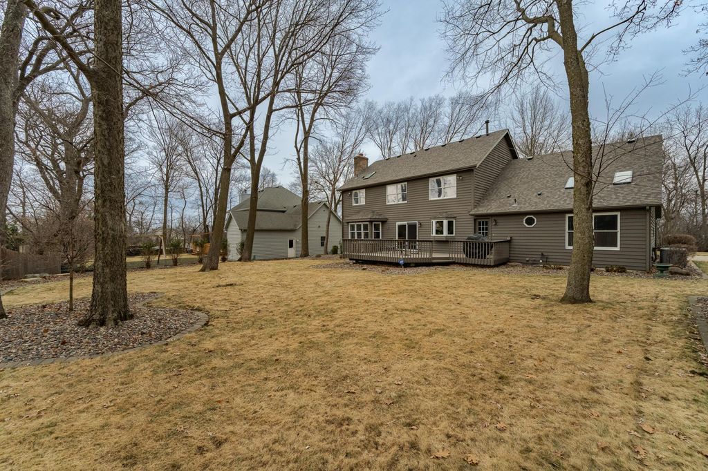 Photo of 1075 23rd Avenue SW, Rochester, MN 55902 (MLS # 7021172)