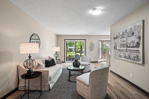 1940 Dupont Avenue S Minneapolis MN 55403