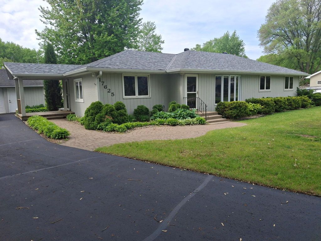 Photo of 17625 13th Avenue N, Plymouth, MN 55447 (MLS # 7052409)