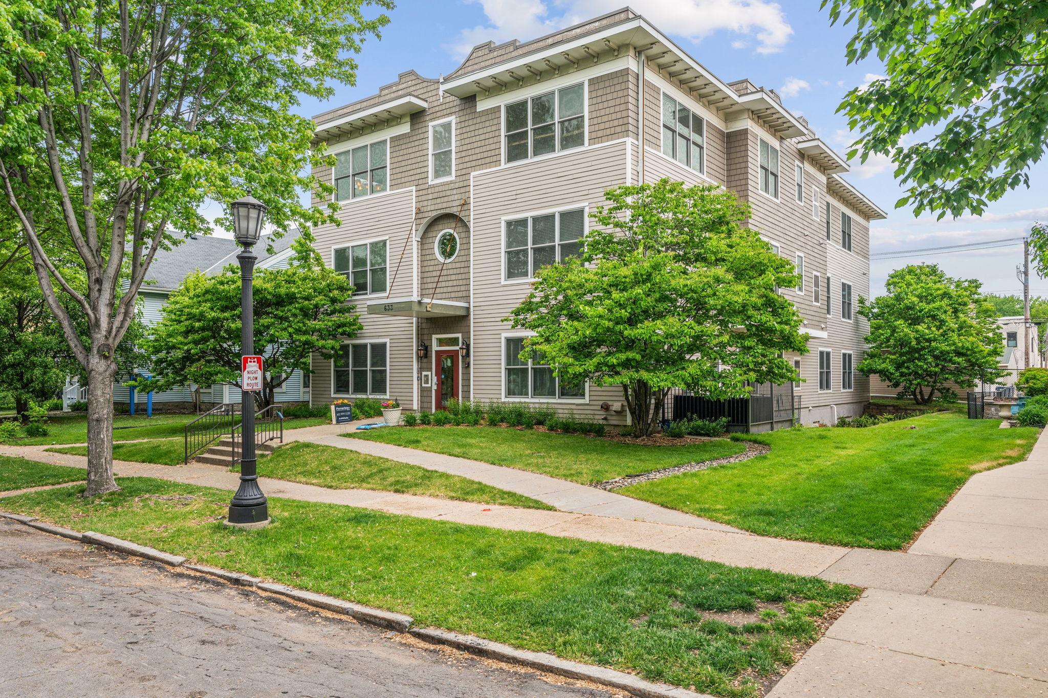 633 Dayton Avenue 8