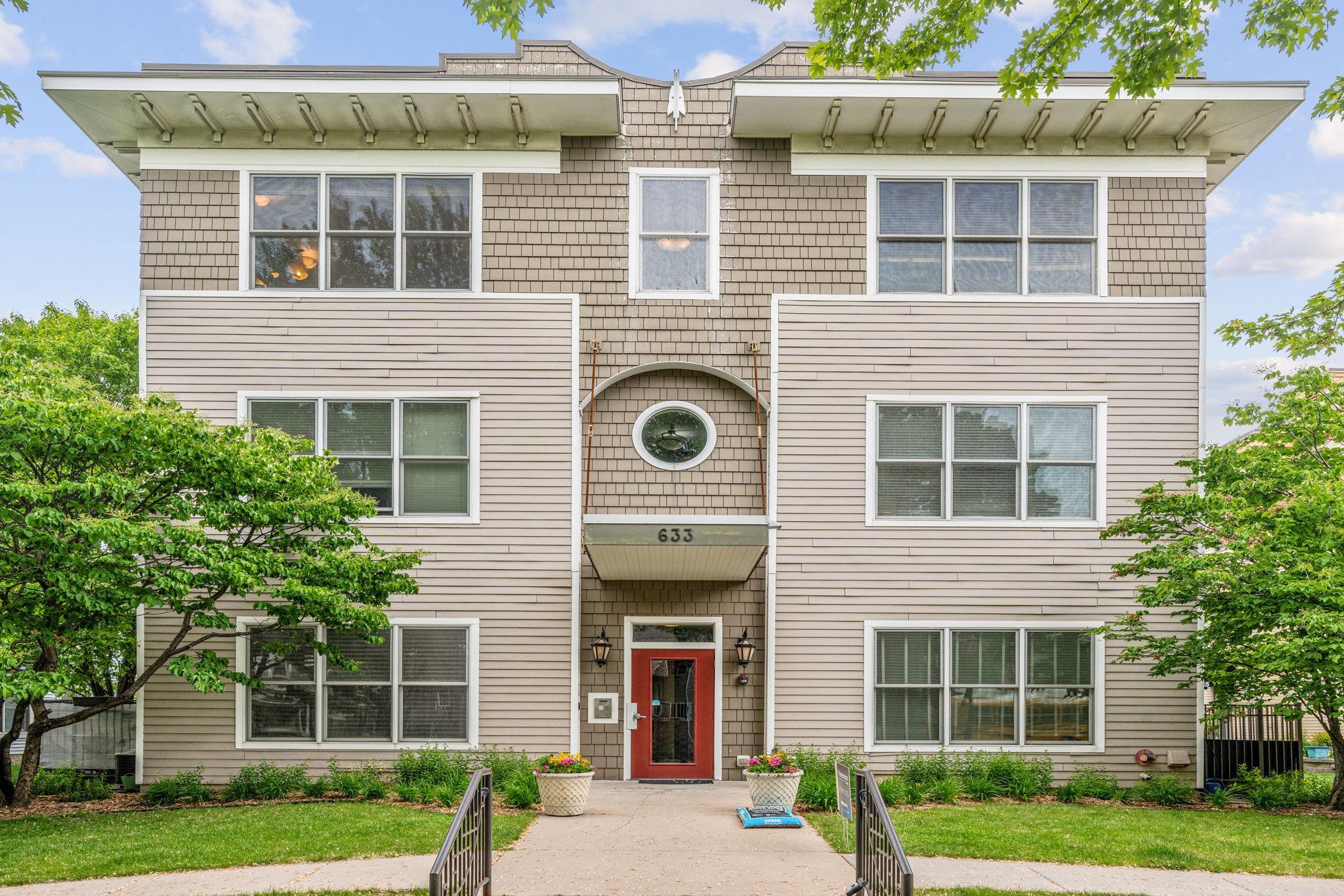 633 Dayton Avenue 8