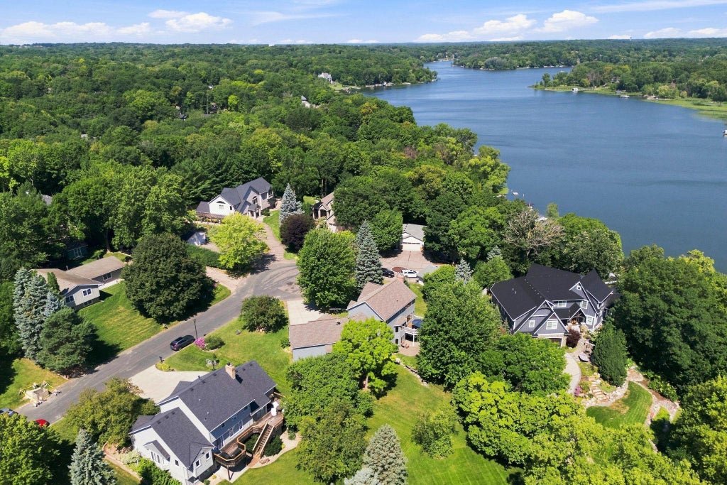 Photo of 7531 Erie Avenue, Chanhassen, MN 55317 (MLS # 7129708)