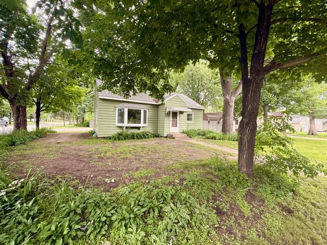 614 8th Avenue SW - Photo 2