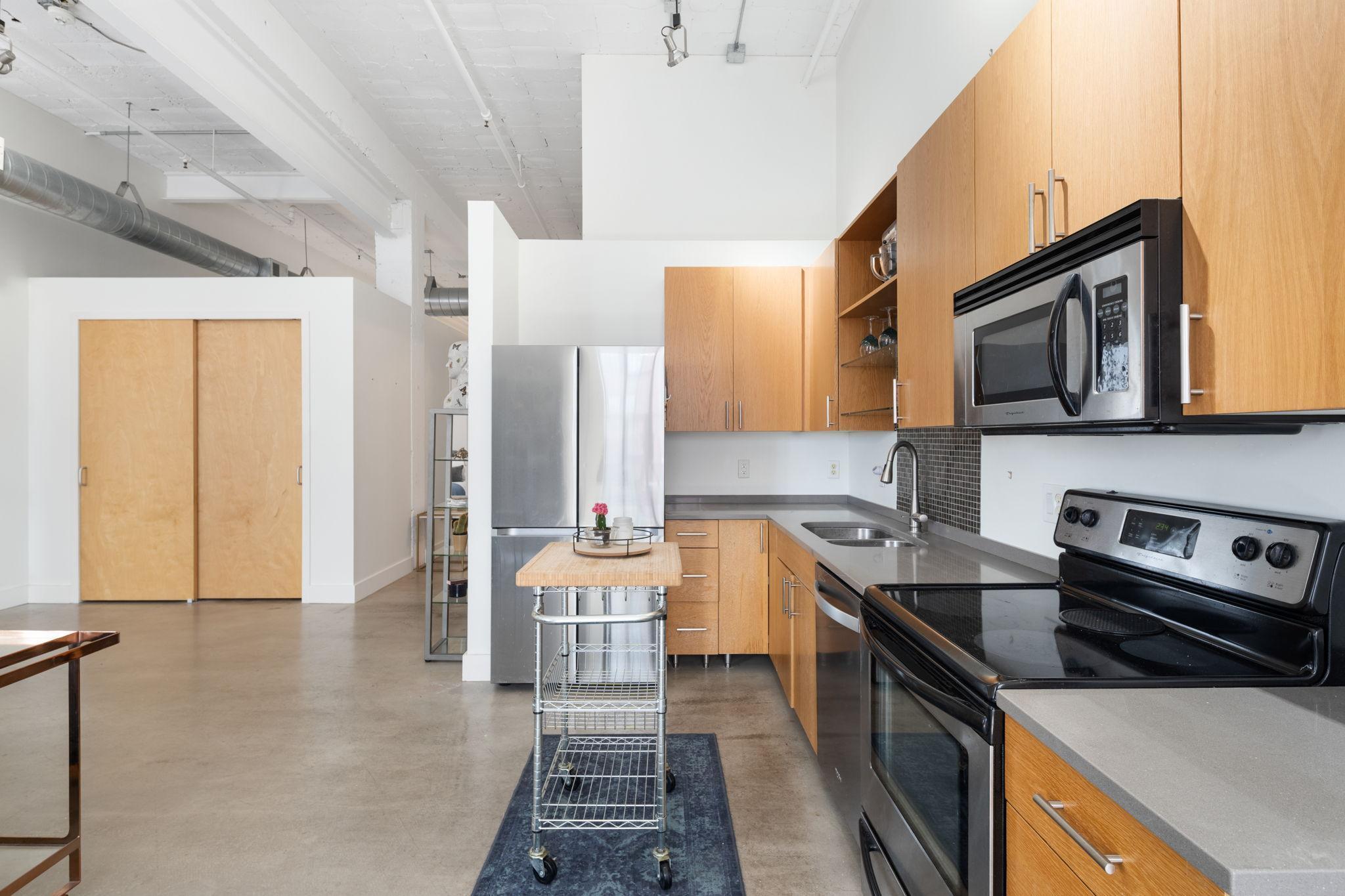 718 Washington Avenue N 602