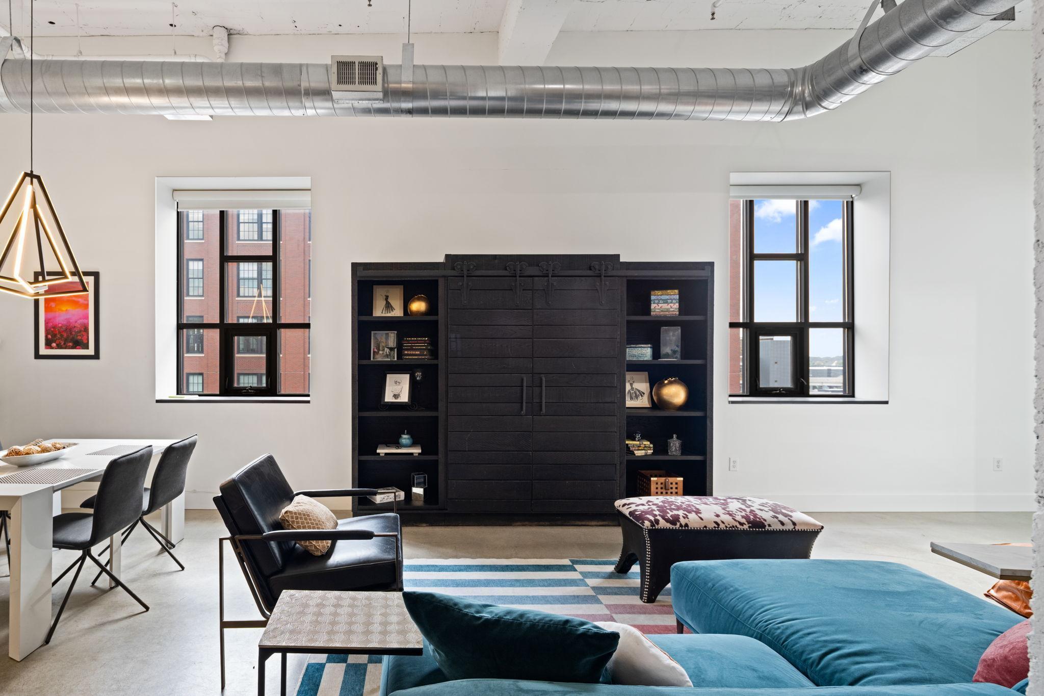 718 Washington Avenue N 602