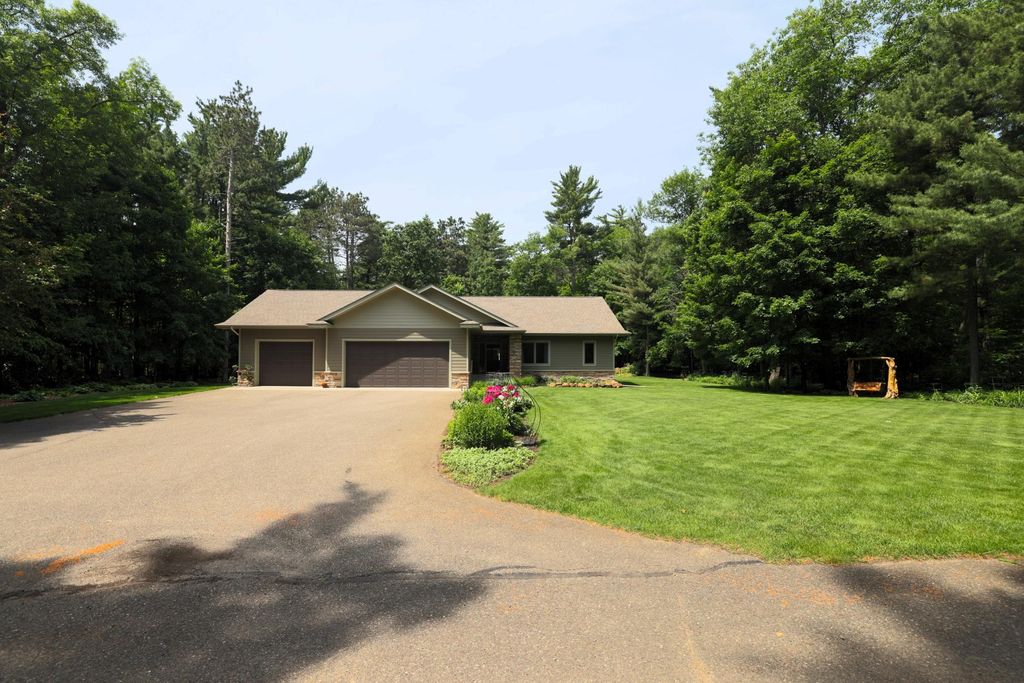 Photo of 21601 Timber Hills Trail, Nisswa, MN 56468 (MLS # 7067379)