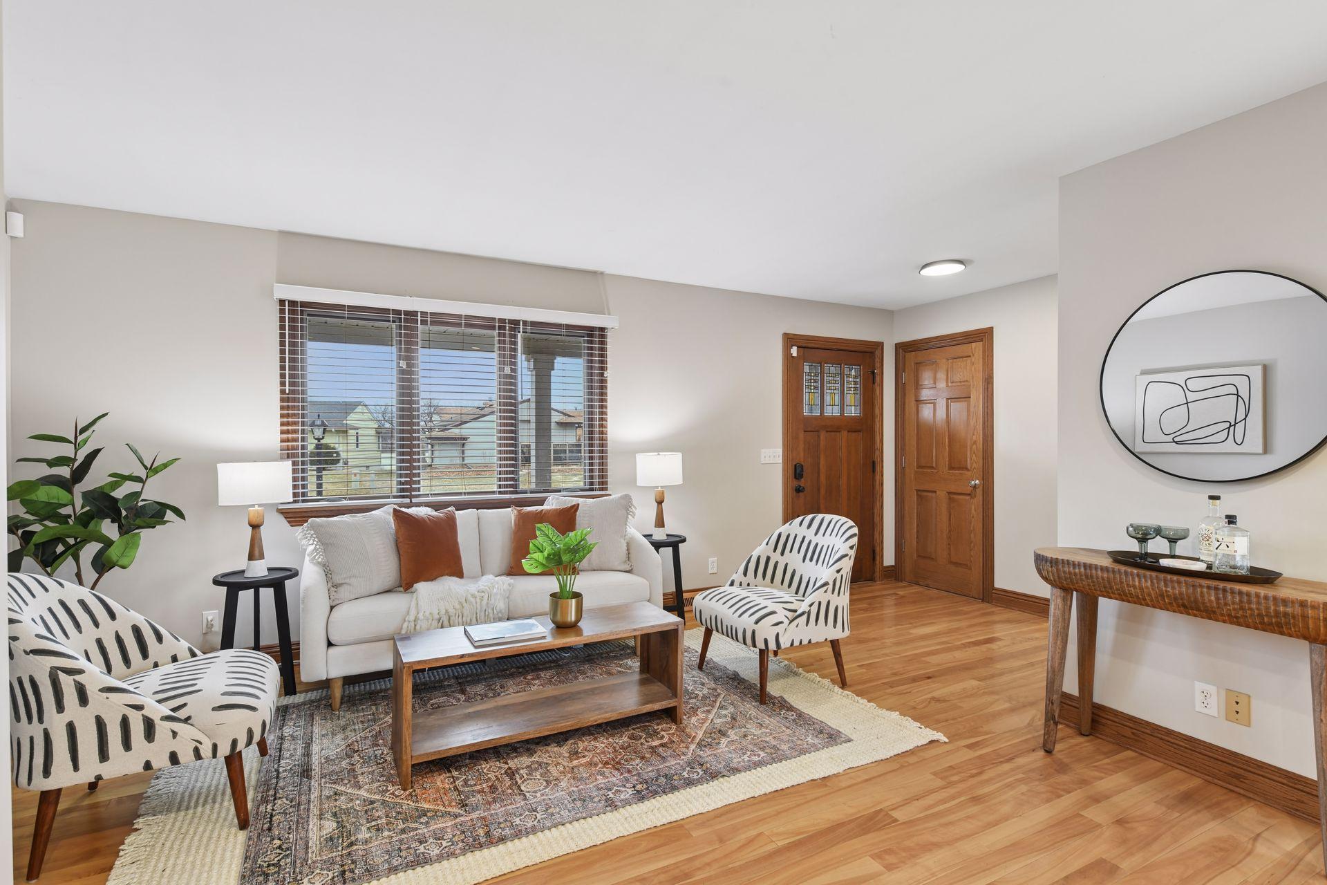 2810 Aquila Avenue S