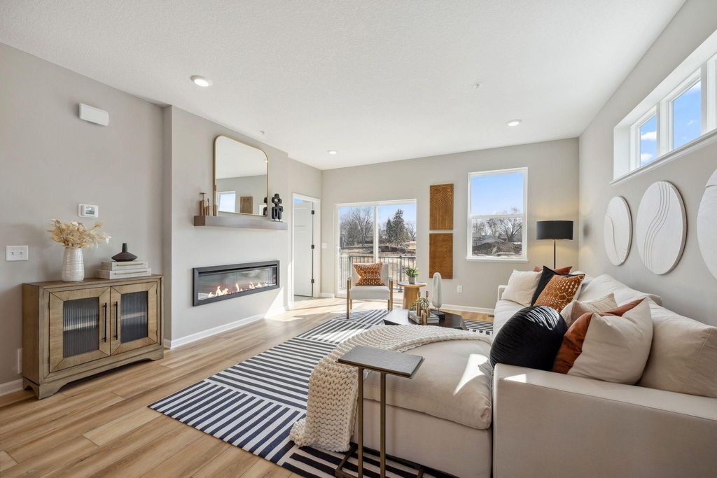 Photo of 1531 Traverse Lane, West Saint Paul, MN 55118 (MLS # 7066602)