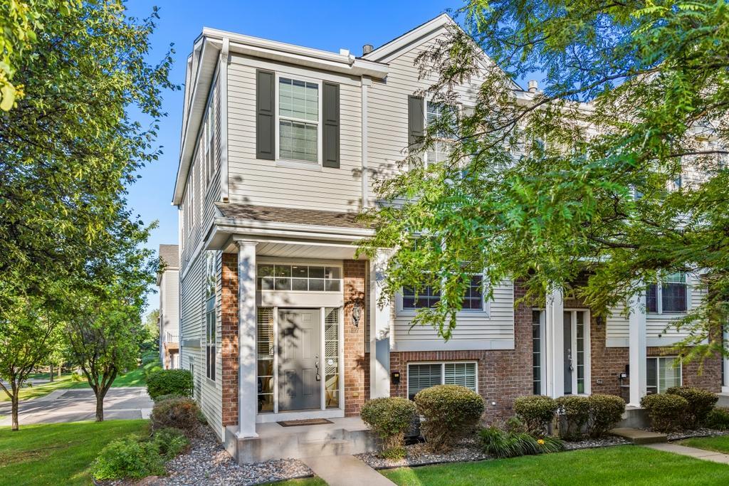 899 Ledgestone Drive