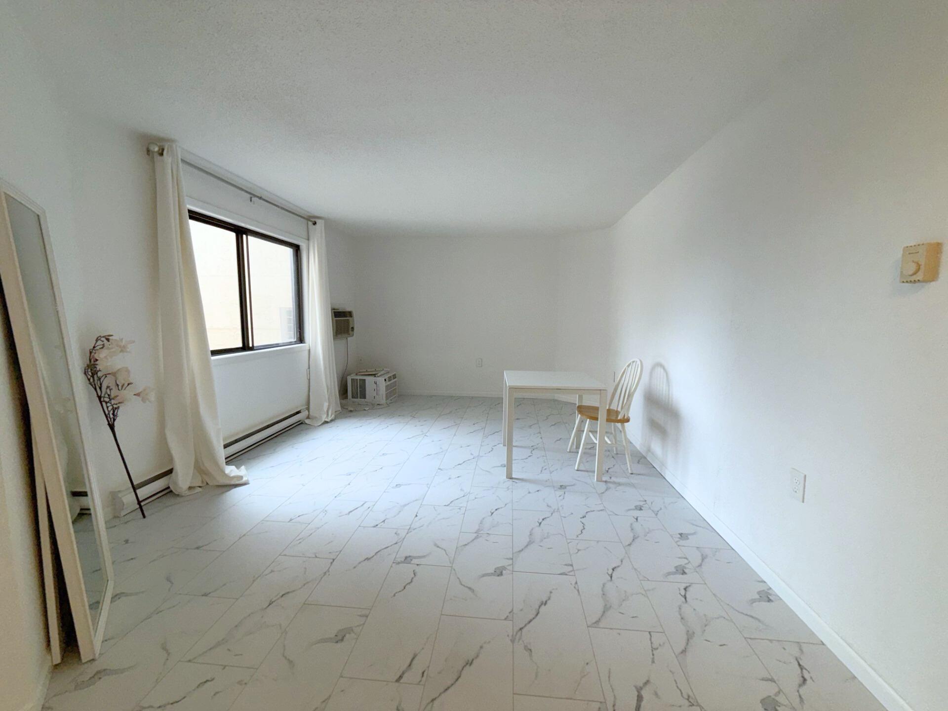 221 Grand Avenue W 108