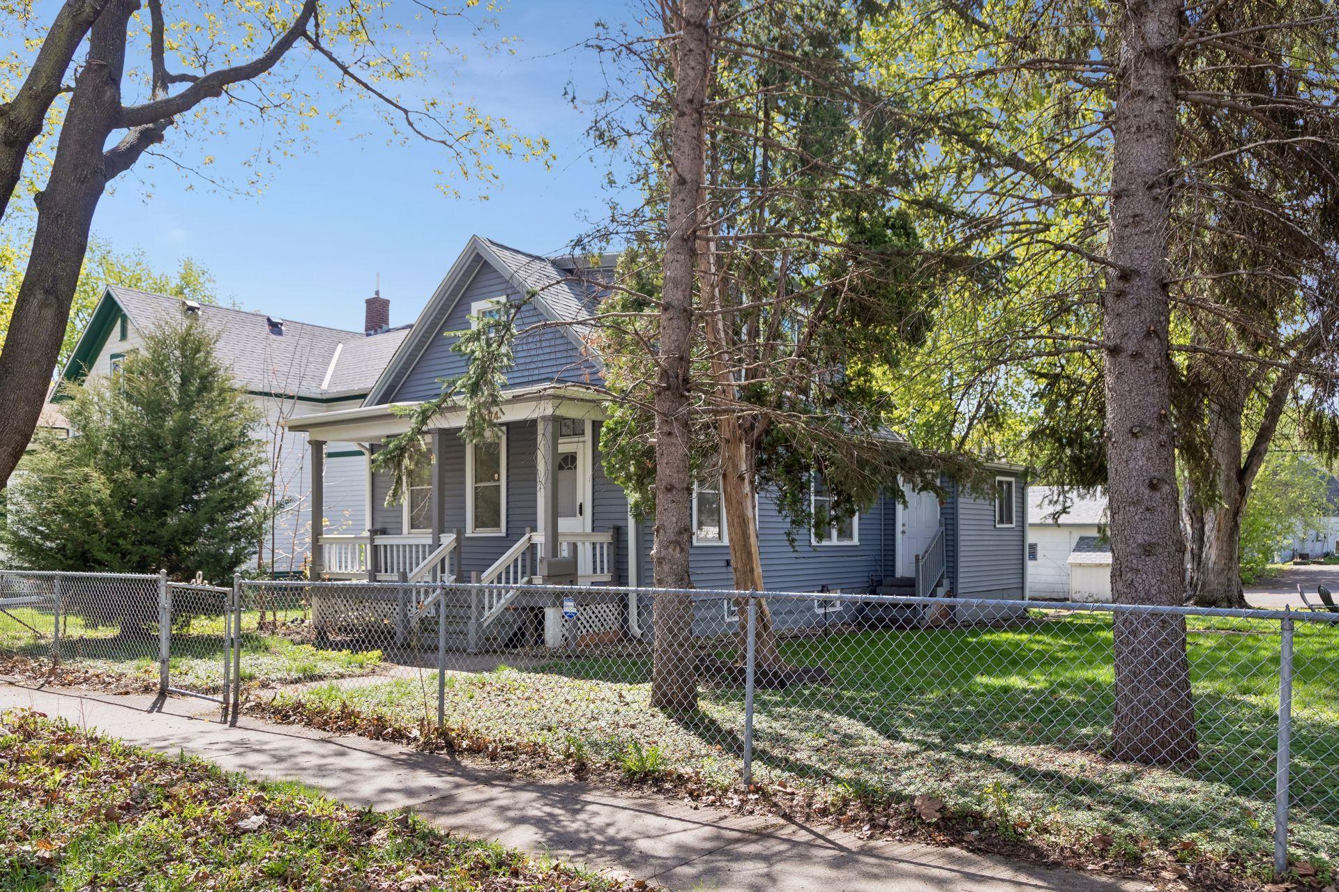 894 Euclid Street