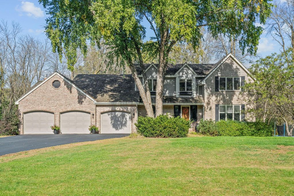 Photo of 725 Dickey Lake Drive, Long Lake, MN 55356 (MLS # 6803113)