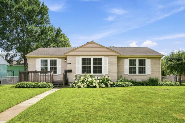 Photo of 928 2nd Avenue E, Shakopee, MN 55379 (MLS # 7105100)