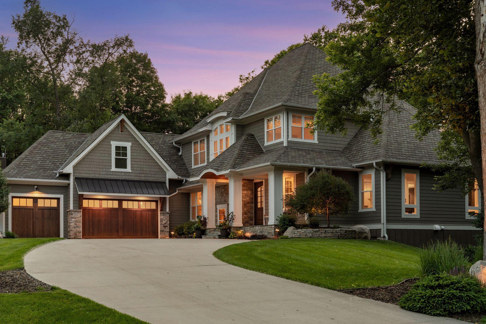2890 Ella Lane