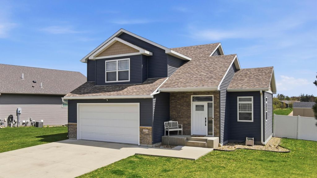 Photo of 1300 18th Drive NE, Austin, MN 55912 (MLS # 7068303)