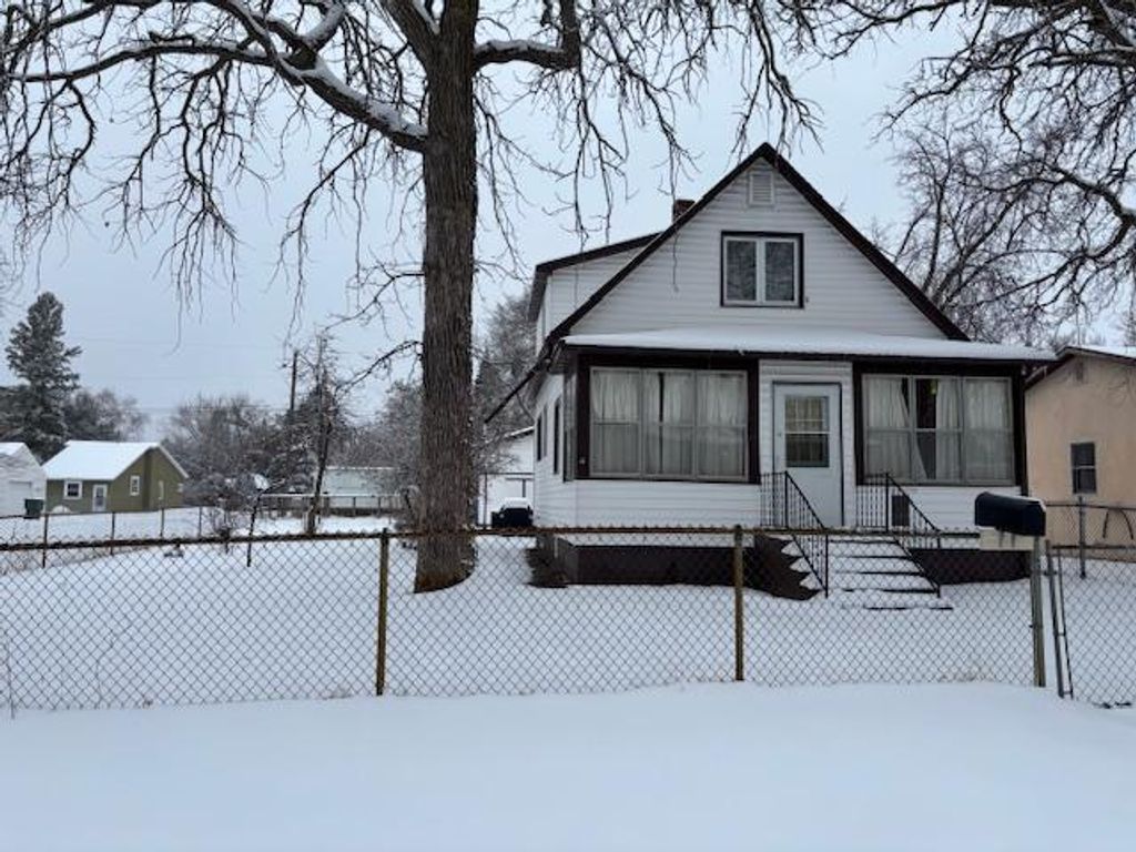 Photo of 530 Michigan Avenue, Crosby, MN 56441 (MLS # 7048115)