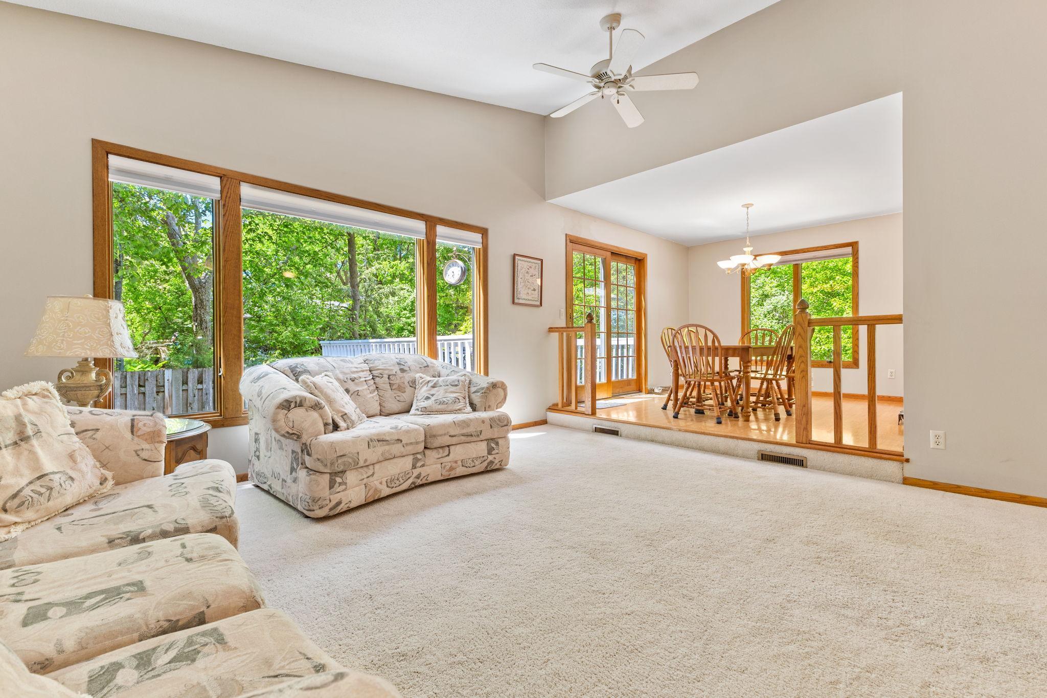 9553 Woodridge Circle