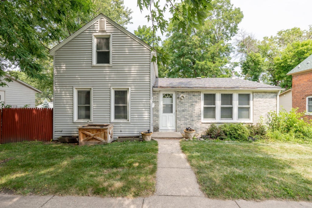 Photo of 411 3rd Avenue W, Shakopee, MN 55379 (MLS # 7146566)
