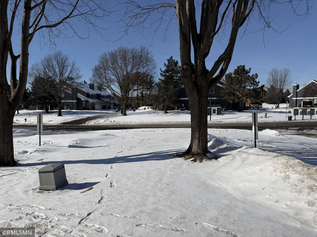 Photo of 1775 Donegal Drive #7, Woodbury, MN 55125 (MLS # 7013949)