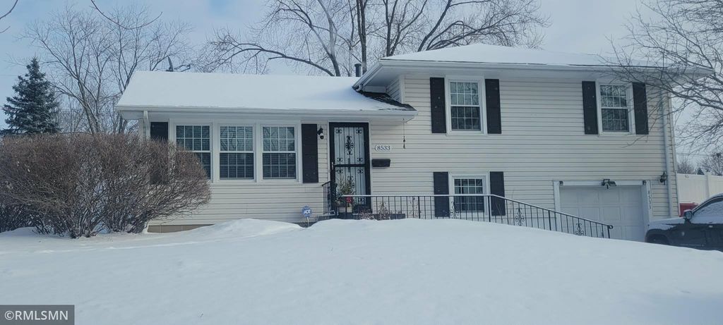Photo of 8533 Rich Avenue S, Bloomington, MN 55437 (MLS # 7010224)