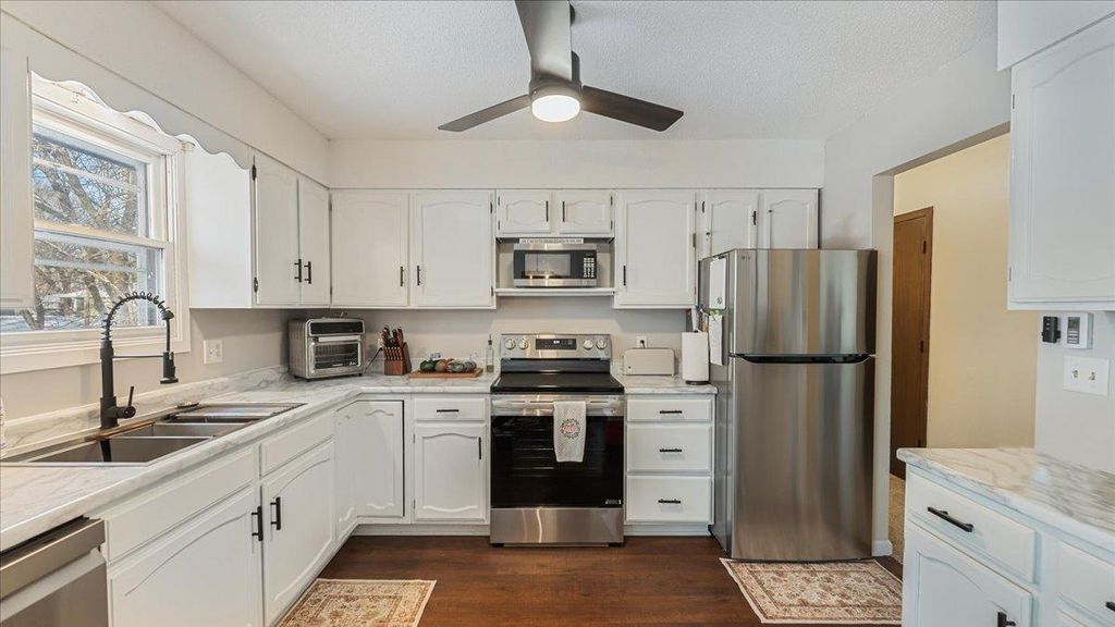 Photo of 1707 10th Avenue SE, Saint Cloud, MN 56304 (MLS # 7028548)