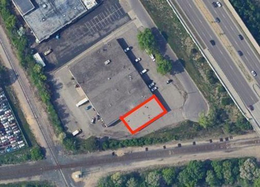 Photo of 5201 Lakeland Avenue N, Crystal, MN 55429 (MLS # 7007891)