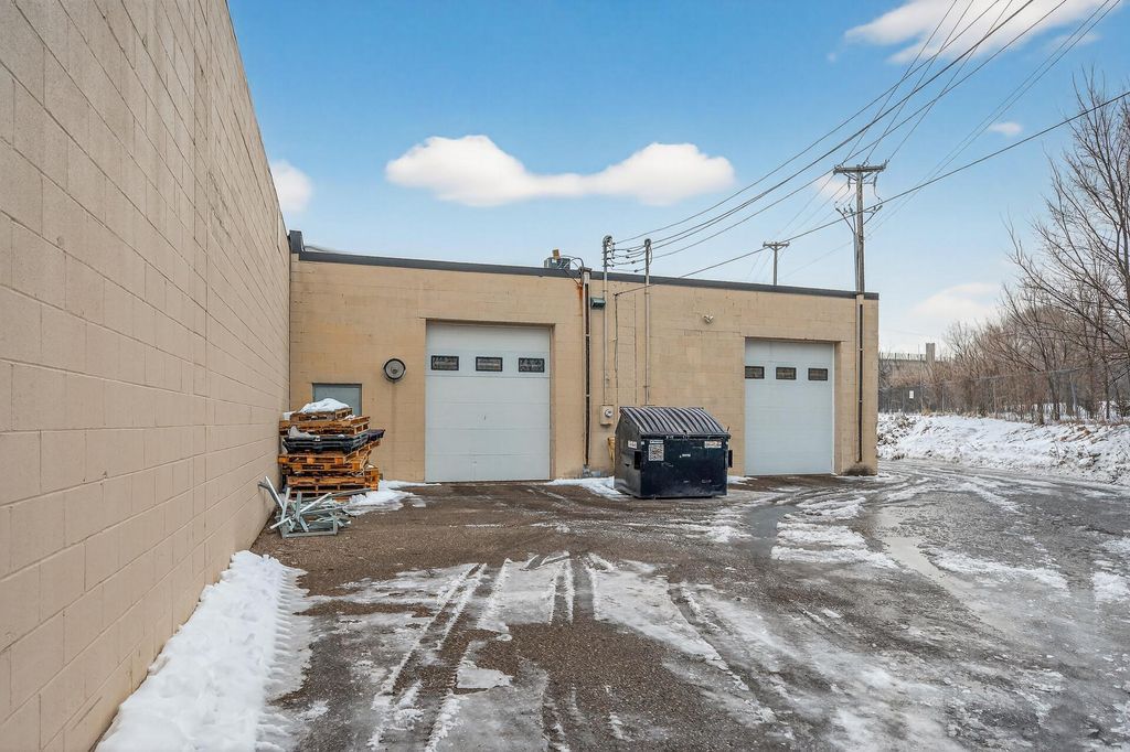 Photo of 5201 Lakeland Avenue N, Crystal, MN 55429 (MLS # 7007891)