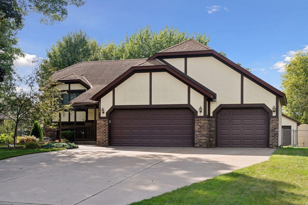 Photo of 13518 Thrush Street NW, Andover, MN 55304 (MLS # 7014945)