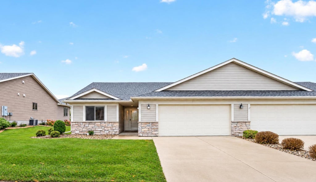 Photo of 868 Southern Ridge Drive SW, Rochester, MN 55902 (MLS # 7163029)