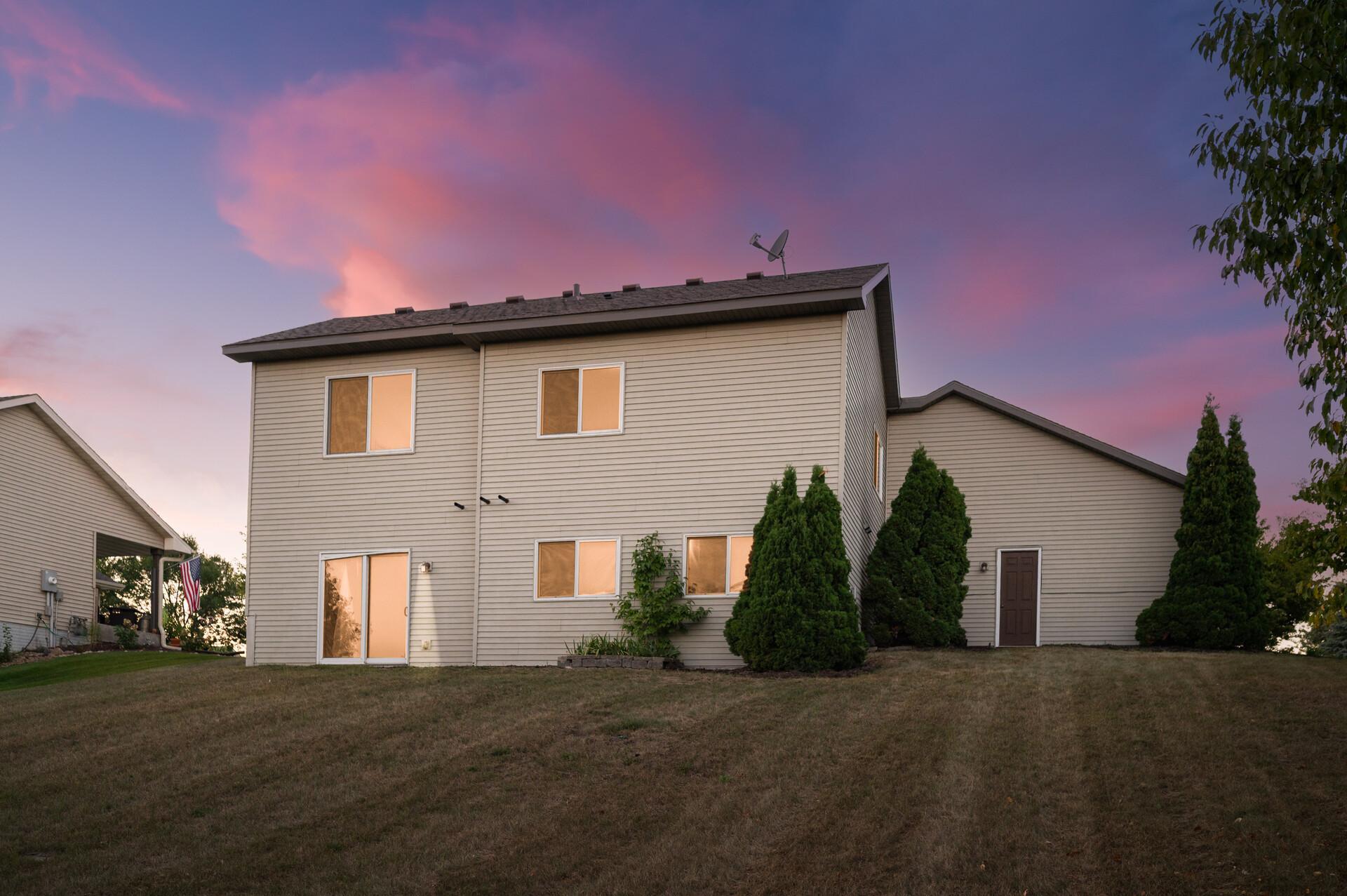 3668 Woodside Drive