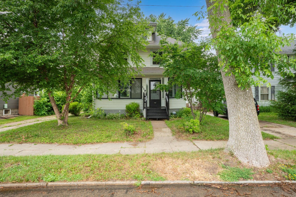 Photo of 119 13th Avenue SE, Rochester, MN 55904 (MLS # 7085997)