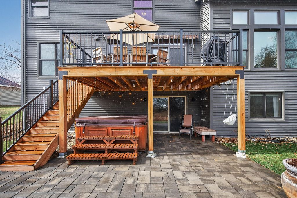 Photo of 7319 Fawn Hill Road, Chanhassen, MN 55317 (MLS # 7049929)