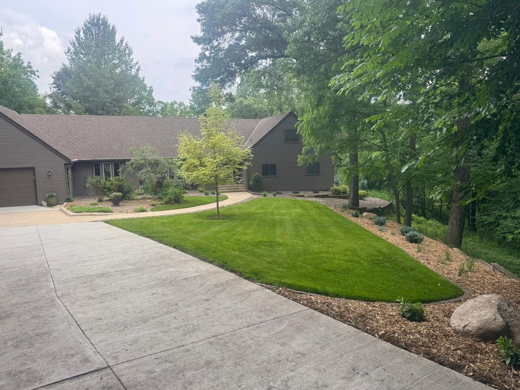 Photo of 6320 Oak Meadow Lane NW, Rochester, MN 55901 (MLS # 7037773)