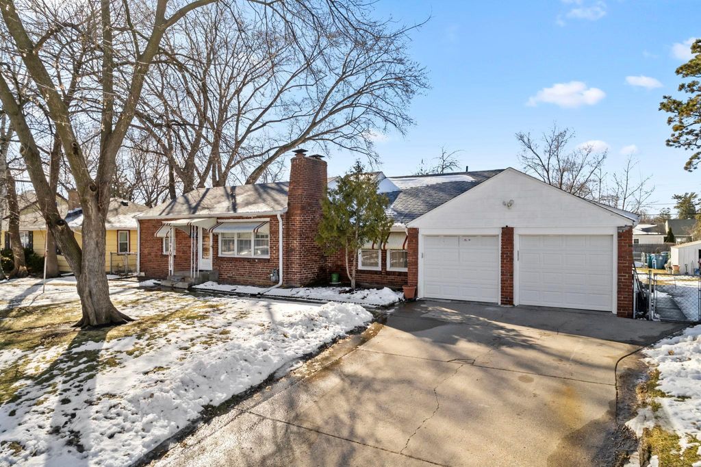 Photo of 7312 Grand Avenue S, Richfield, MN 55423 (MLS # 6811923)