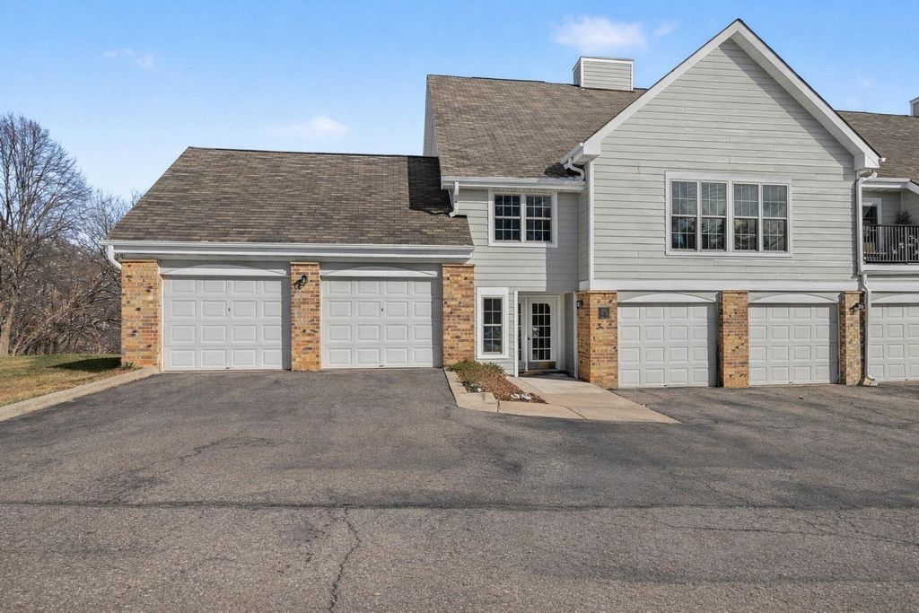 Photo of 6165 Chasewood Parkway #1, Minnetonka, MN 55343 (MLS # 7007723)