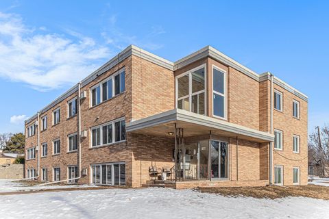 1900 Vincent Avenue N Minneapolis MN 55411