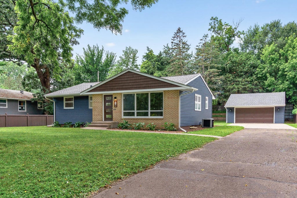 Photo of 509 Indiana Avenue N, Golden Valley, MN 55422 (MLS # 7122076)