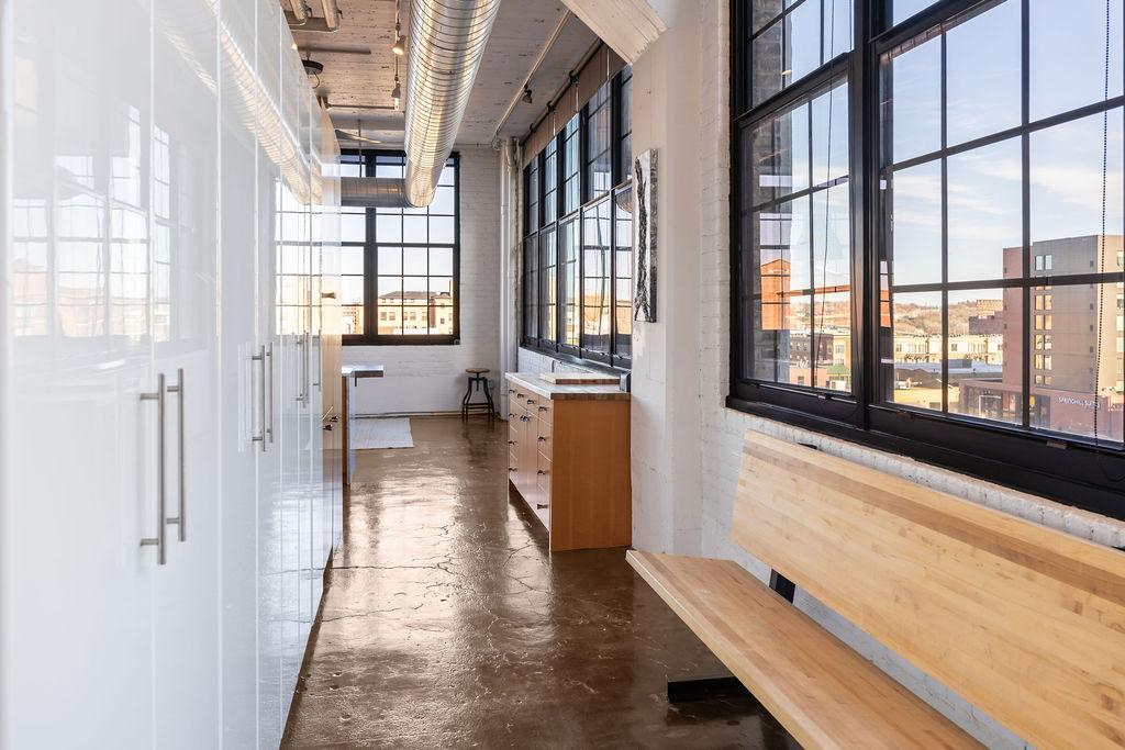 500 Robert Street N 519