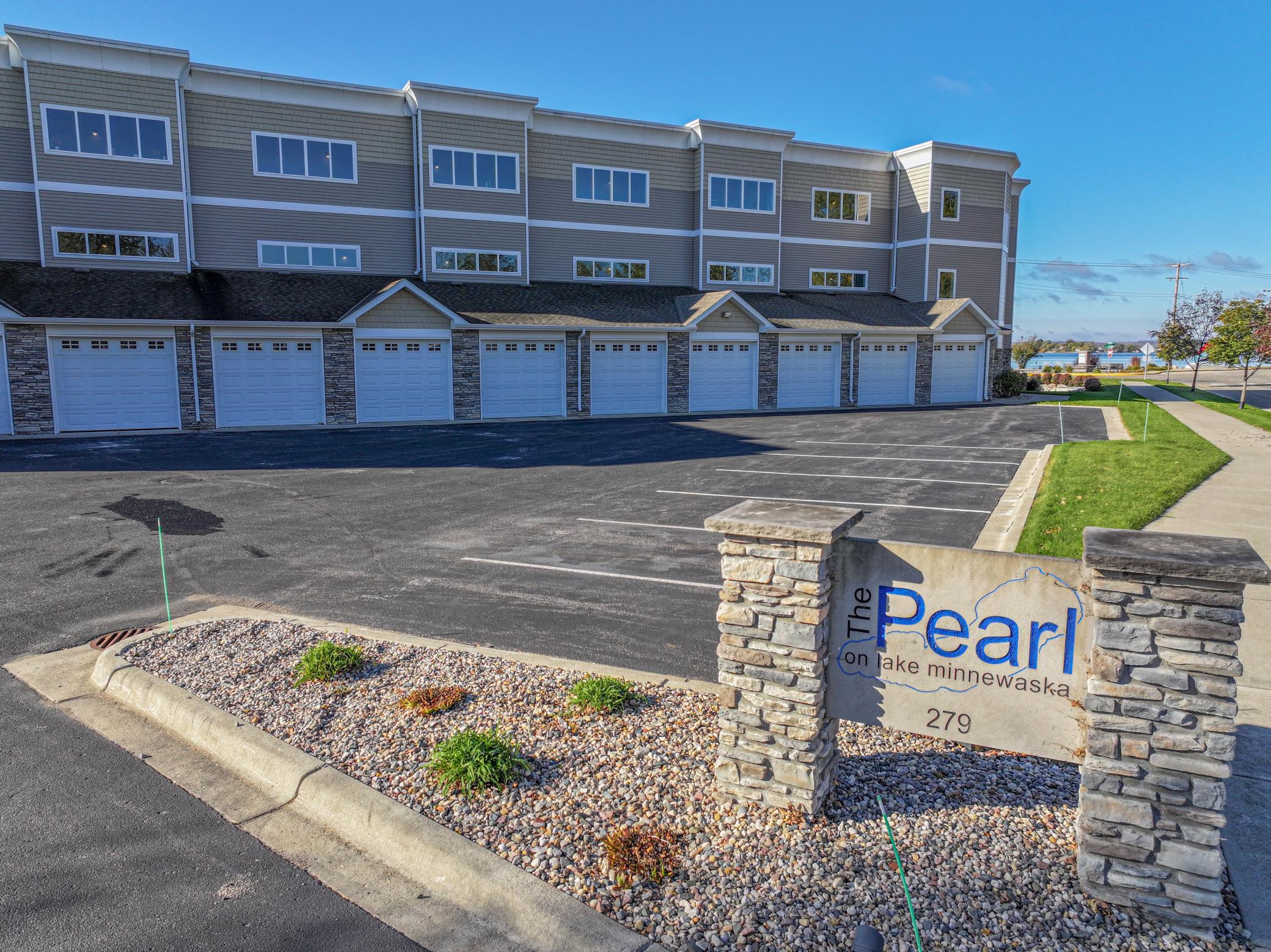 279 Minnesota Avenue W 203