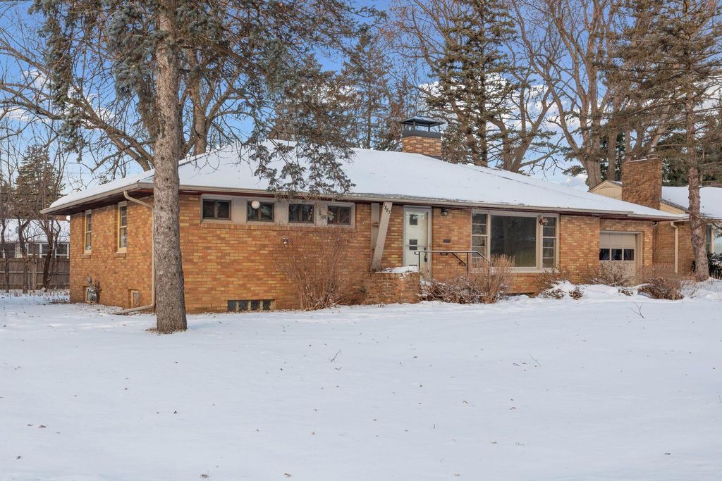 Photo of 1887 Simpson Street, Falcon Heights, MN 55113 (MLS # 7000774)