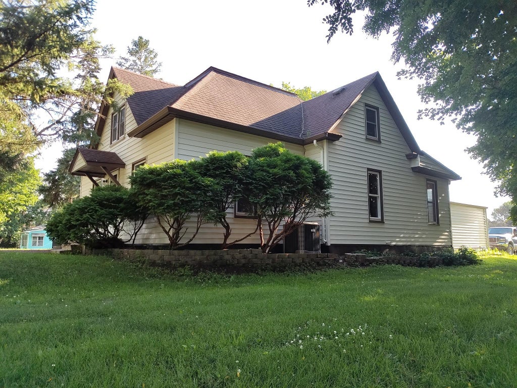 Photo of 321 S Main Street, Sanborn, MN 56083 (MLS # 7110561)