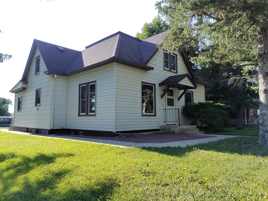 Photo of 321 S Main Street, Sanborn, MN 56083 (MLS # 7110561)