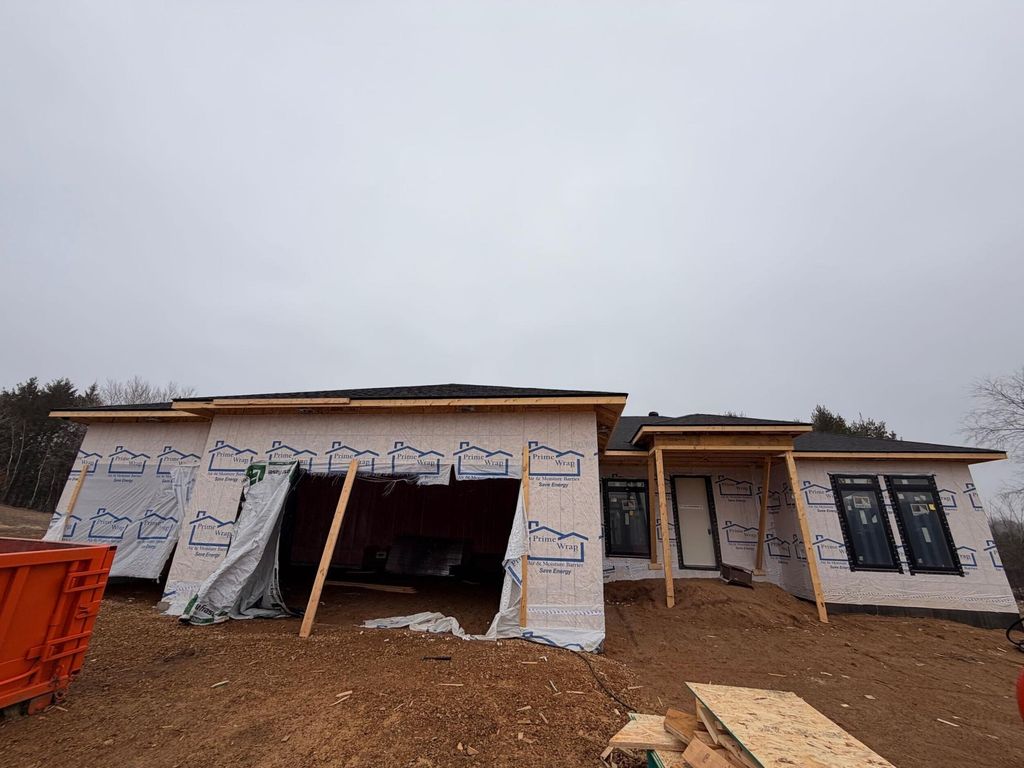 Photo of 538 Chapman Hills Court, Hudson, WI 54016 (MLS # 7042533)